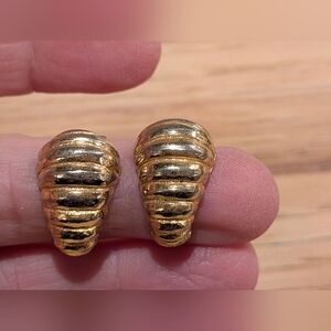 Gold Textured Women's Earrings